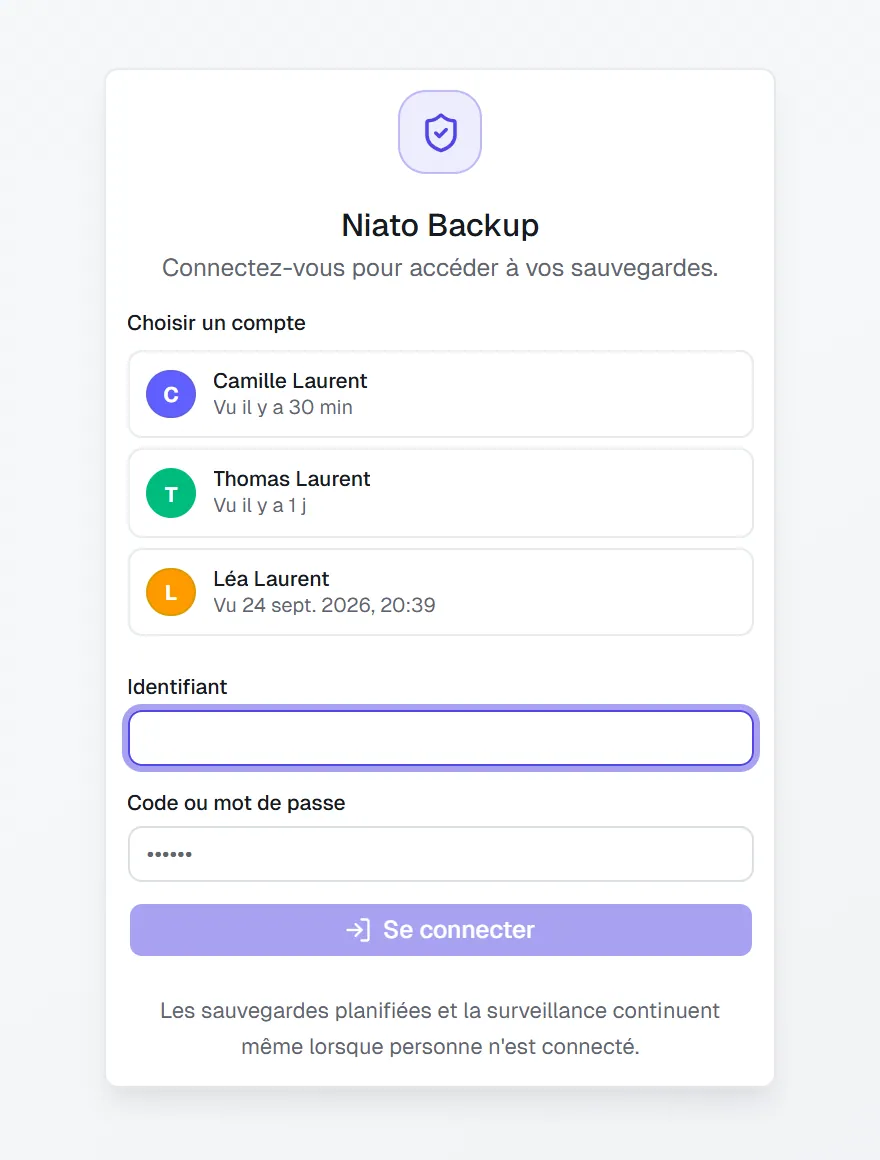 Écran de connexion : trois comptes à choisir, puis l'identifiant et le code.