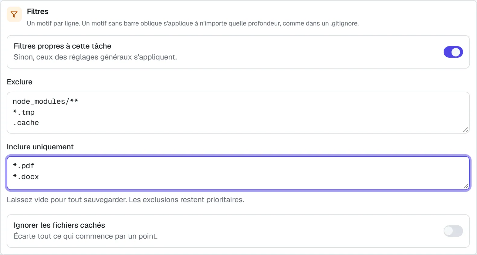 La carte « Filtres » : motifs d'exclusion, motifs d'inclusion et option pour ignorer les fichiers cachés.